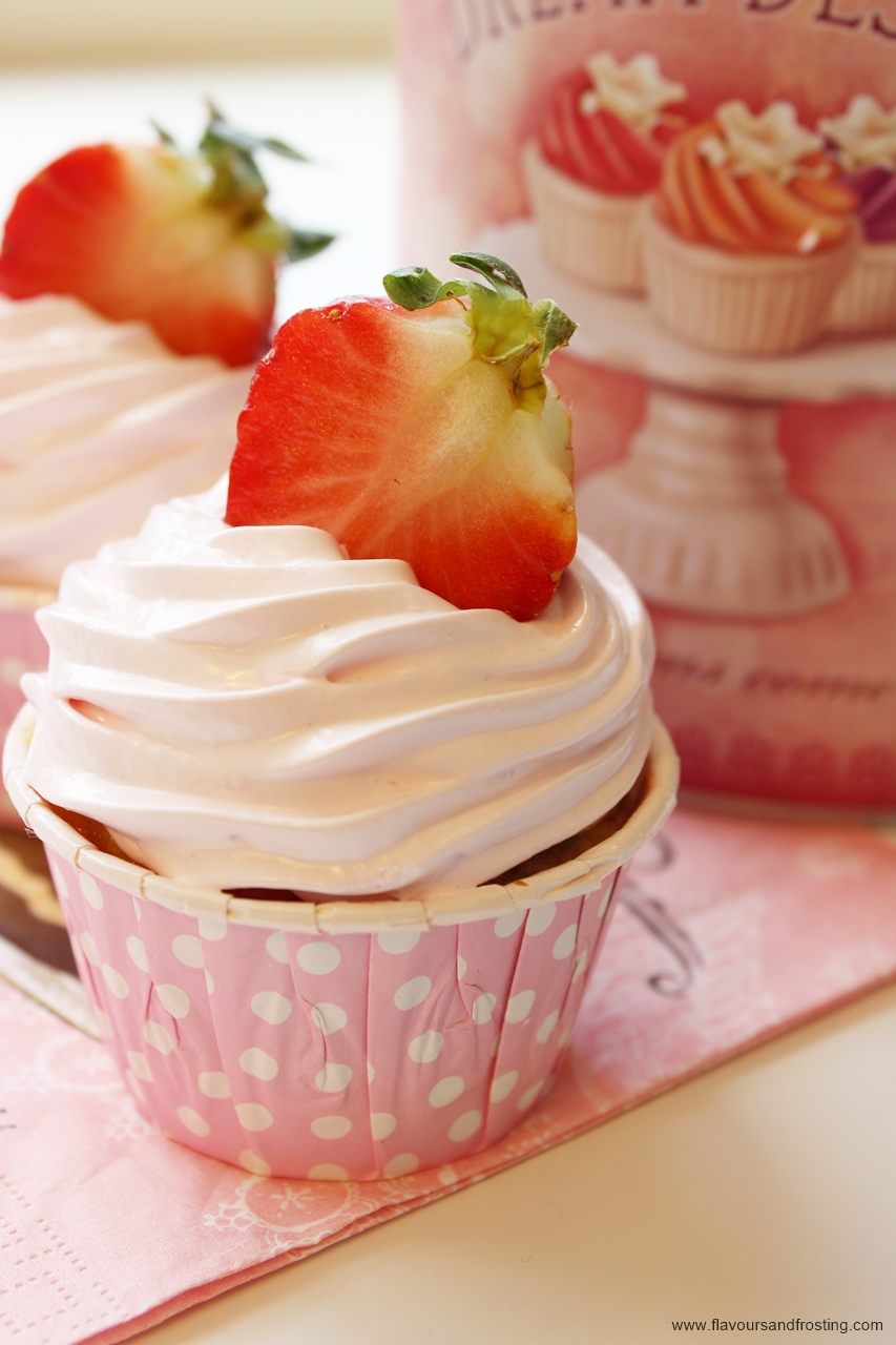 Vanilla Buttermilk Cupcake Recipe with Marshmallow Frosting